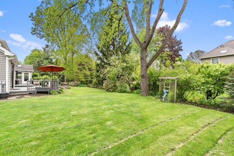 Tiny photo for 1309 Hawkins Court, St. Charles, IL 60174 (MLS # 12663317)