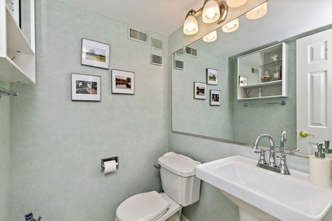 Tiny photo for 260 Timber Ridge Lane #A, Lake Barrington, IL 60010 (MLS # 12551409)