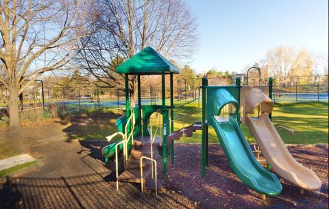 Tiny photo for 260 Timber Ridge Lane #A, Lake Barrington, IL 60010 (MLS # 12551409)