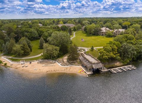 Tiny photo for 260 Timber Ridge Lane #A, Lake Barrington, IL 60010 (MLS # 12551409)