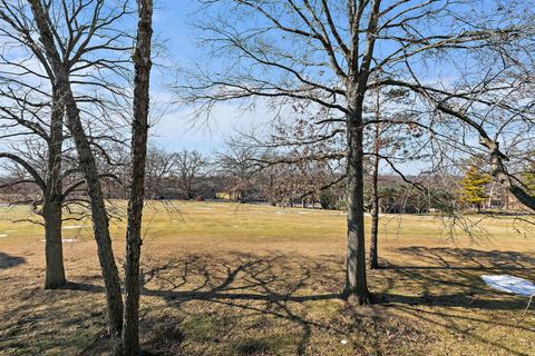 Tiny photo for 260 Timber Ridge Lane #A, Lake Barrington, IL 60010 (MLS # 12551409)