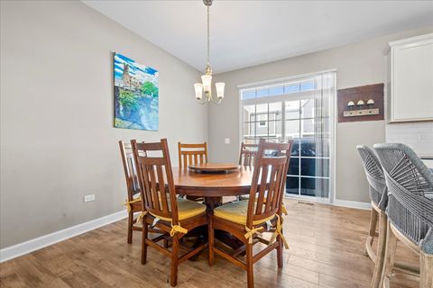 Tiny photo for 1941 Kingsley Circle, Northbrook, IL 60062 (MLS # 12550193)