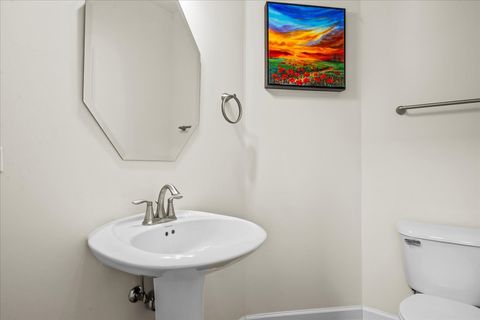 Tiny photo for 1941 Kingsley Circle, Northbrook, IL 60062 (MLS # 12550193)