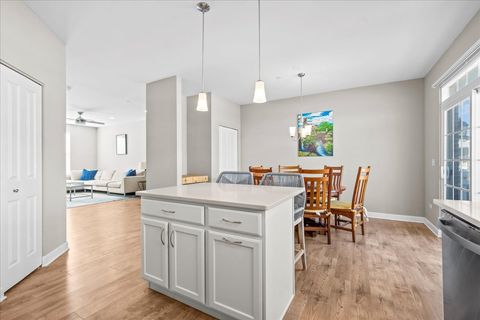 Tiny photo for 1941 Kingsley Circle, Northbrook, IL 60062 (MLS # 12550193)