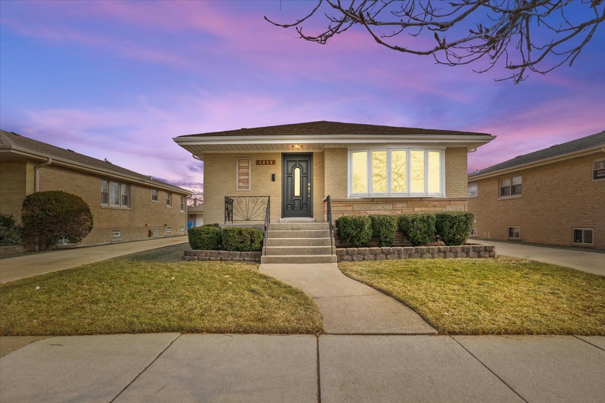 4849 N Newland Avenue