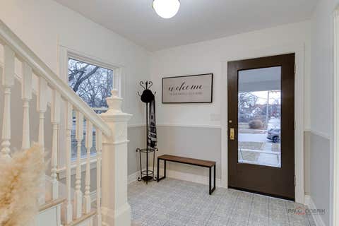 Tiny photo for 131 N Taylor Avenue, Oak Park, IL 60302 (MLS # 12662583)
