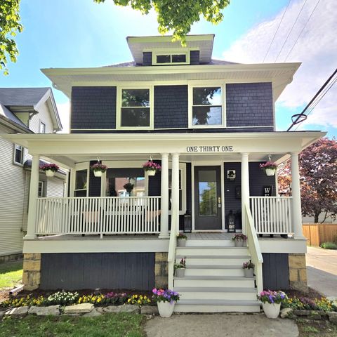 Photo of 131 N Taylor Avenue, Oak Park, IL 60302 (MLS # 12662583)