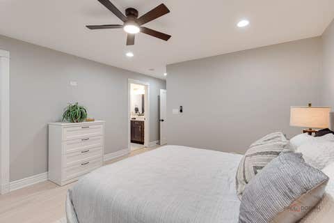 Tiny photo for 131 N Taylor Avenue, Oak Park, IL 60302 (MLS # 12662583)