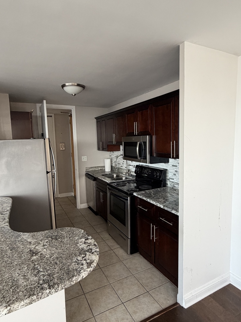 4800 S Chicago Beach Drive 2206S