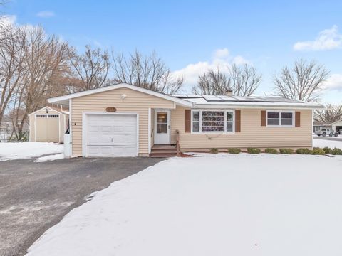 Photo of 4817 Willow Lane, McHenry, IL 60050 (MLS # 12558572)