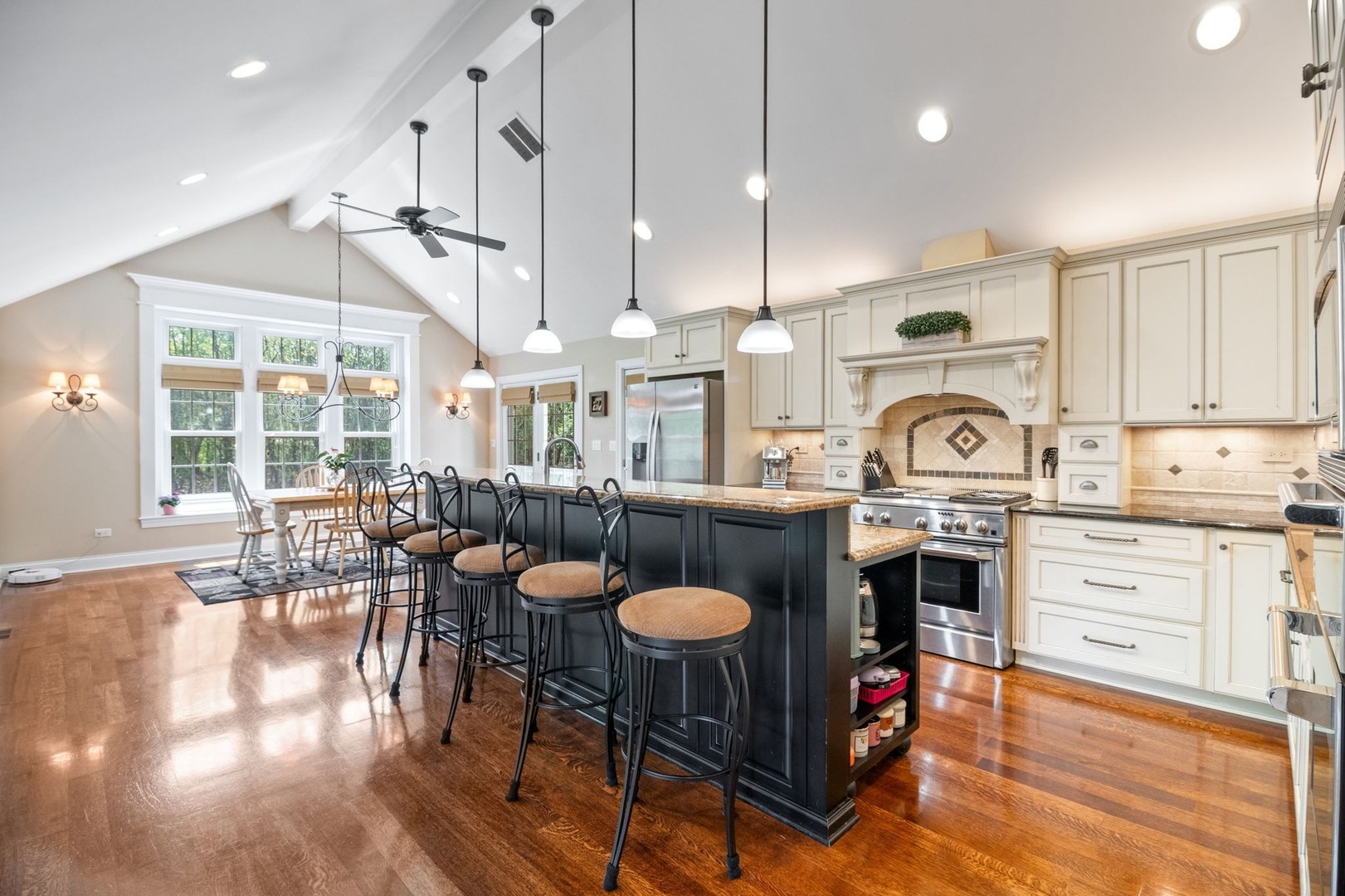 1527 Steeplechase Court