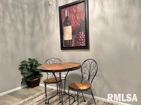 Tiny photo for 3828 CREEK HILL Drive #3, Bettendorf, IA 52722 (MLS # QC4267775)