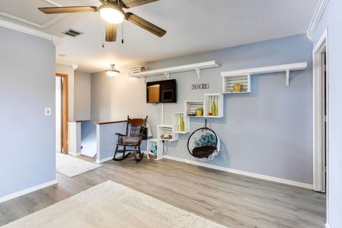 Tiny photo for 17298 W Maple Lane, Gurnee, IL 60031 (MLS # 12531573)