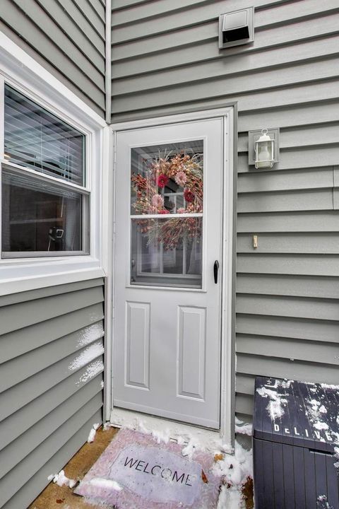 Tiny photo for 17298 W Maple Lane, Gurnee, IL 60031 (MLS # 12531573)