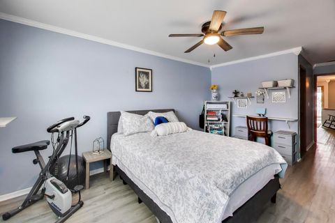 Tiny photo for 17298 W Maple Lane, Gurnee, IL 60031 (MLS # 12531573)