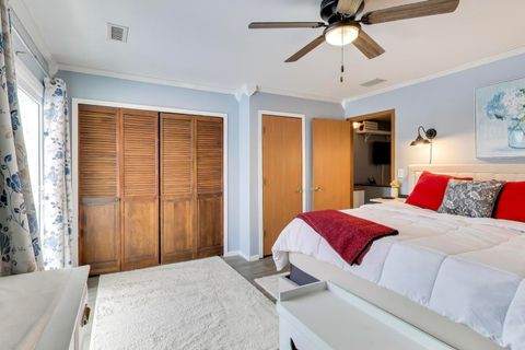 Tiny photo for 17298 W Maple Lane, Gurnee, IL 60031 (MLS # 12531573)