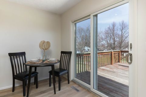 Tiny photo for 4 Carraway Court, Bloomington, IL 61704 (MLS # 12589880)