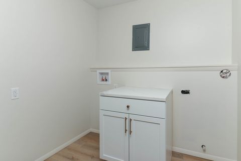 Tiny photo for 4 Carraway Court, Bloomington, IL 61704 (MLS # 12589880)