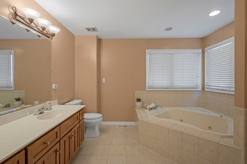 Tiny photo for 5828 W 90th Street, Oak Lawn, IL 60453 (MLS # 12780433)