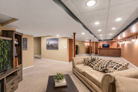 Tiny photo for 5828 W 90th Street, Oak Lawn, IL 60453 (MLS # 12780433)