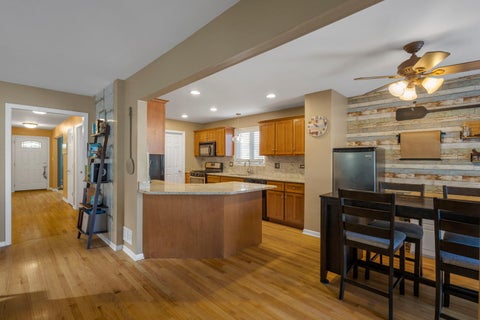Tiny photo for 5828 W 90th Street, Oak Lawn, IL 60453 (MLS # 12780433)
