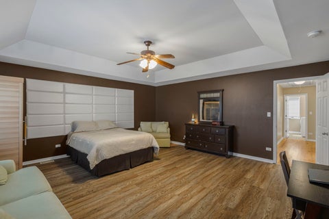 Tiny photo for 5828 W 90th Street, Oak Lawn, IL 60453 (MLS # 12780433)