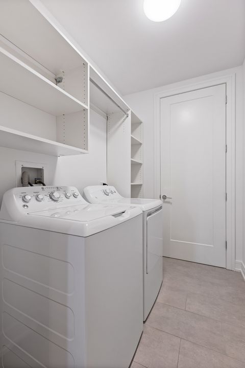 Tiny photo for 434 W Melrose Street #302, Chicago, IL 60657 (MLS # 12605346)