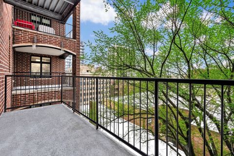 Tiny photo for 434 W Melrose Street #302, Chicago, IL 60657 (MLS # 12605346)