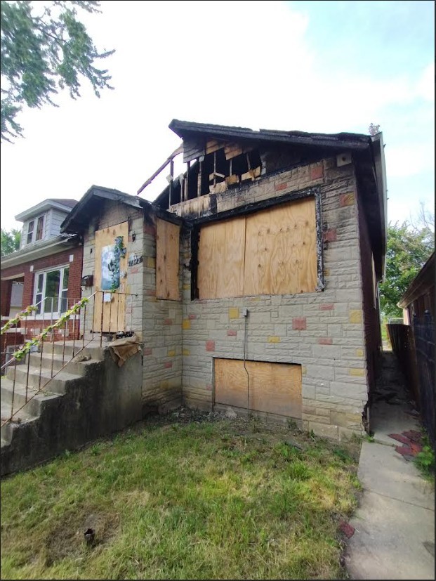 1342 W 108th Place