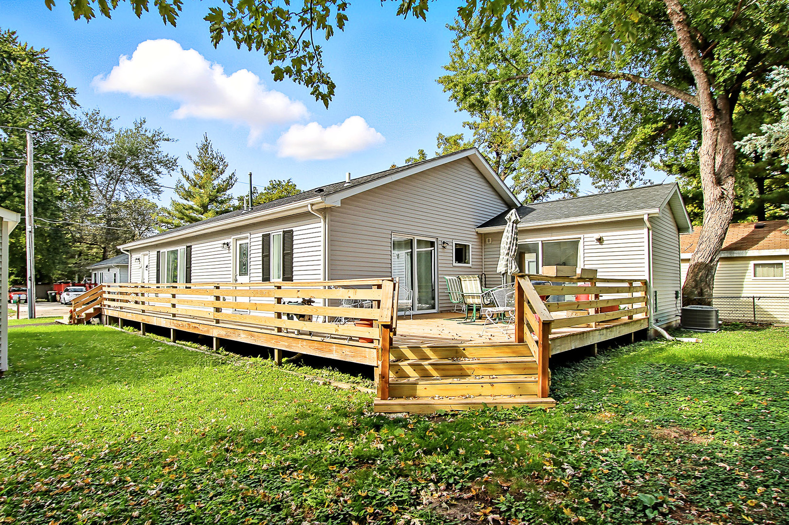 35647 N Grove Avenue