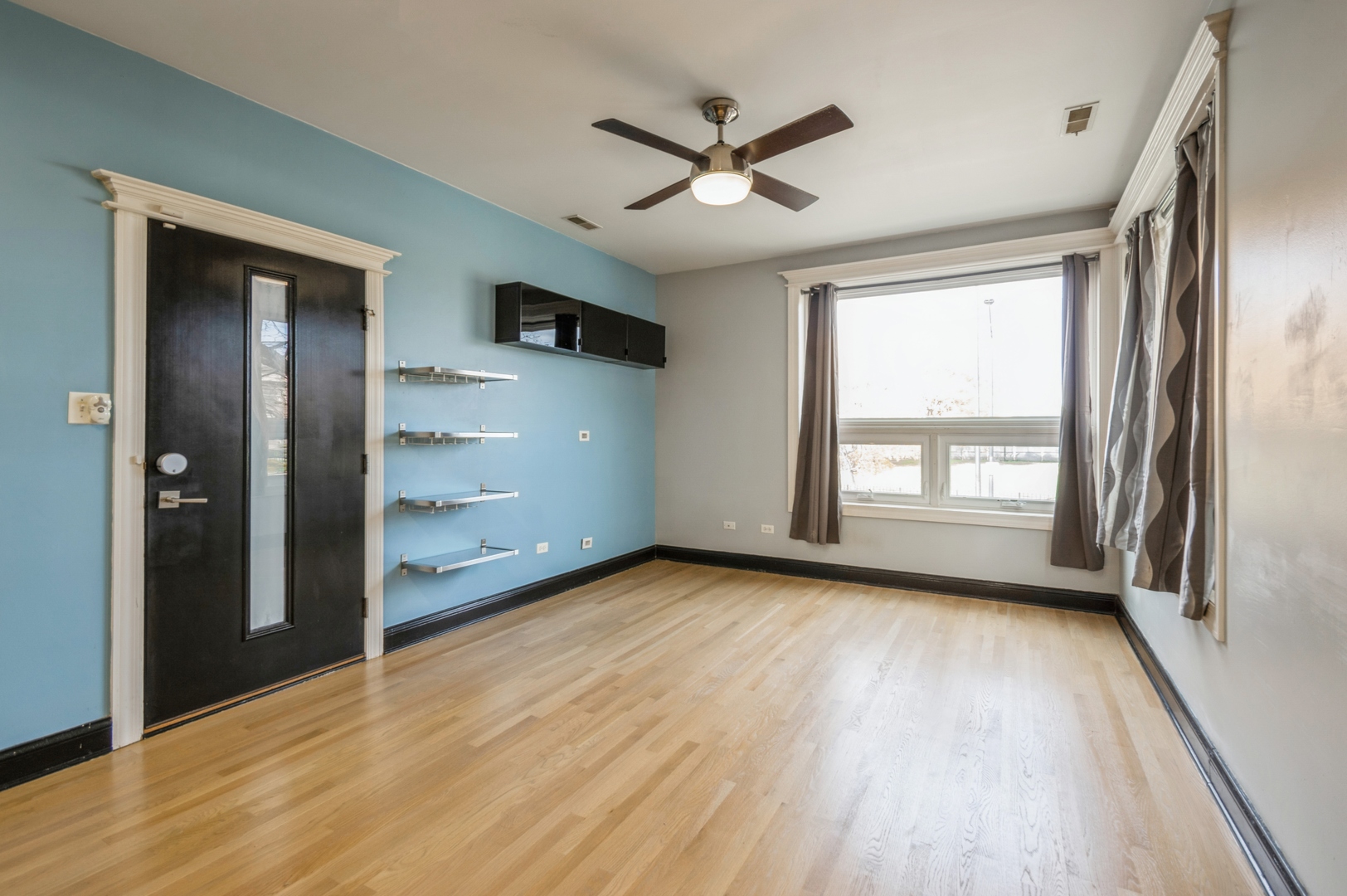 2135 W Adams Street 2