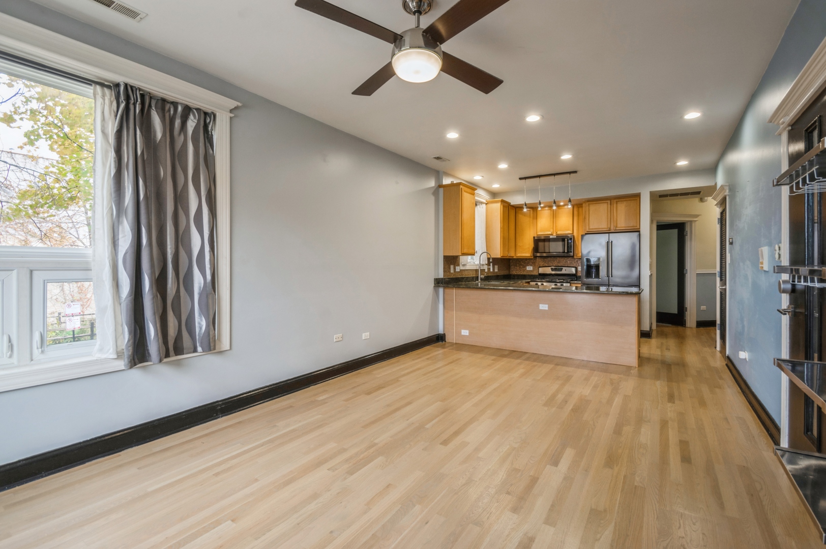 2135 W Adams Street 2