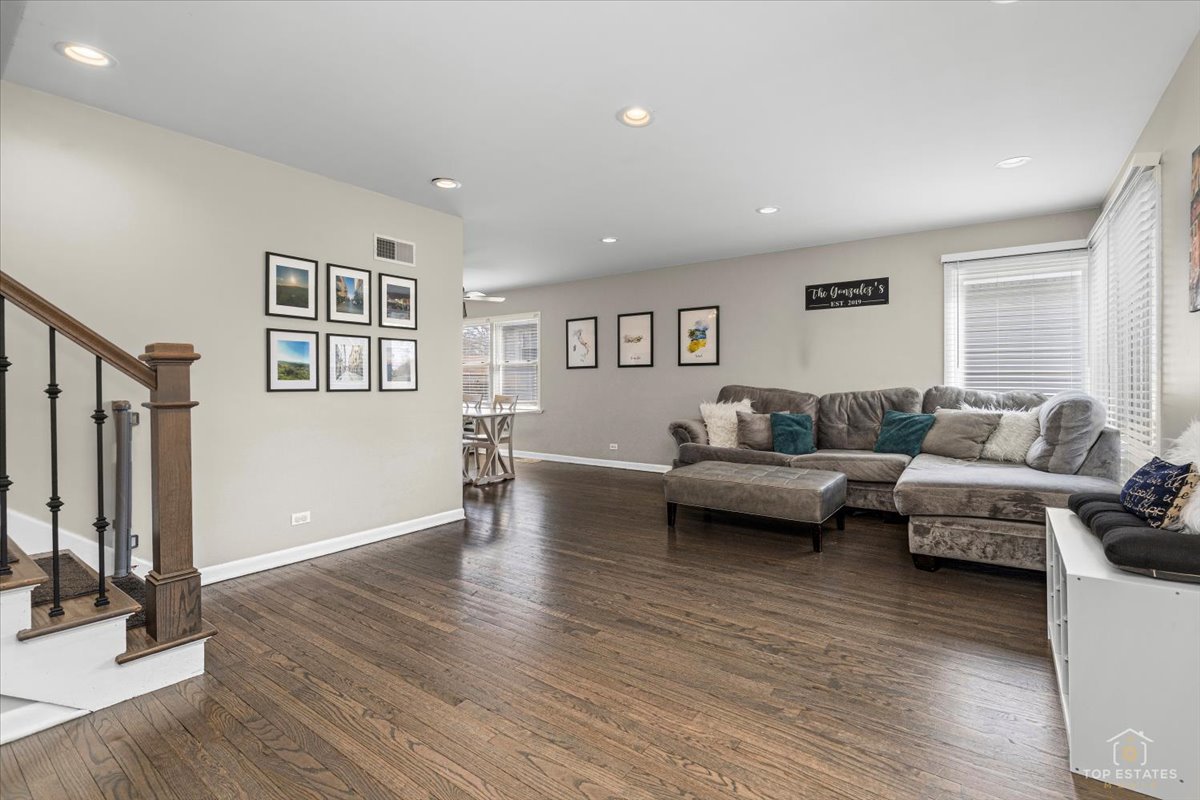 735 S Princeton Avenue