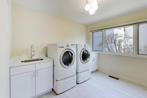 Tiny photo for 900 Stonegate Drive, Highland Park, IL 60035 (MLS # 12610735)