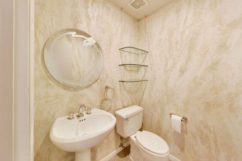 Tiny photo for 900 Stonegate Drive, Highland Park, IL 60035 (MLS # 12610735)