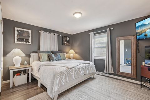 Tiny photo for 1305 N Raynor Avenue, Joliet, IL 60435 (MLS # 12470998)