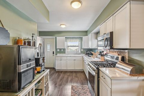 Tiny photo for 1305 N Raynor Avenue, Joliet, IL 60435 (MLS # 12470998)