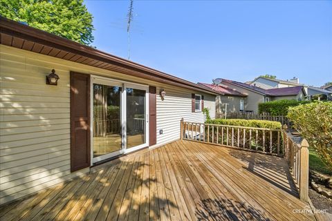 Tiny photo for 995 Blackhawk Drive, Elgin, IL 60120 (MLS # 12664313)