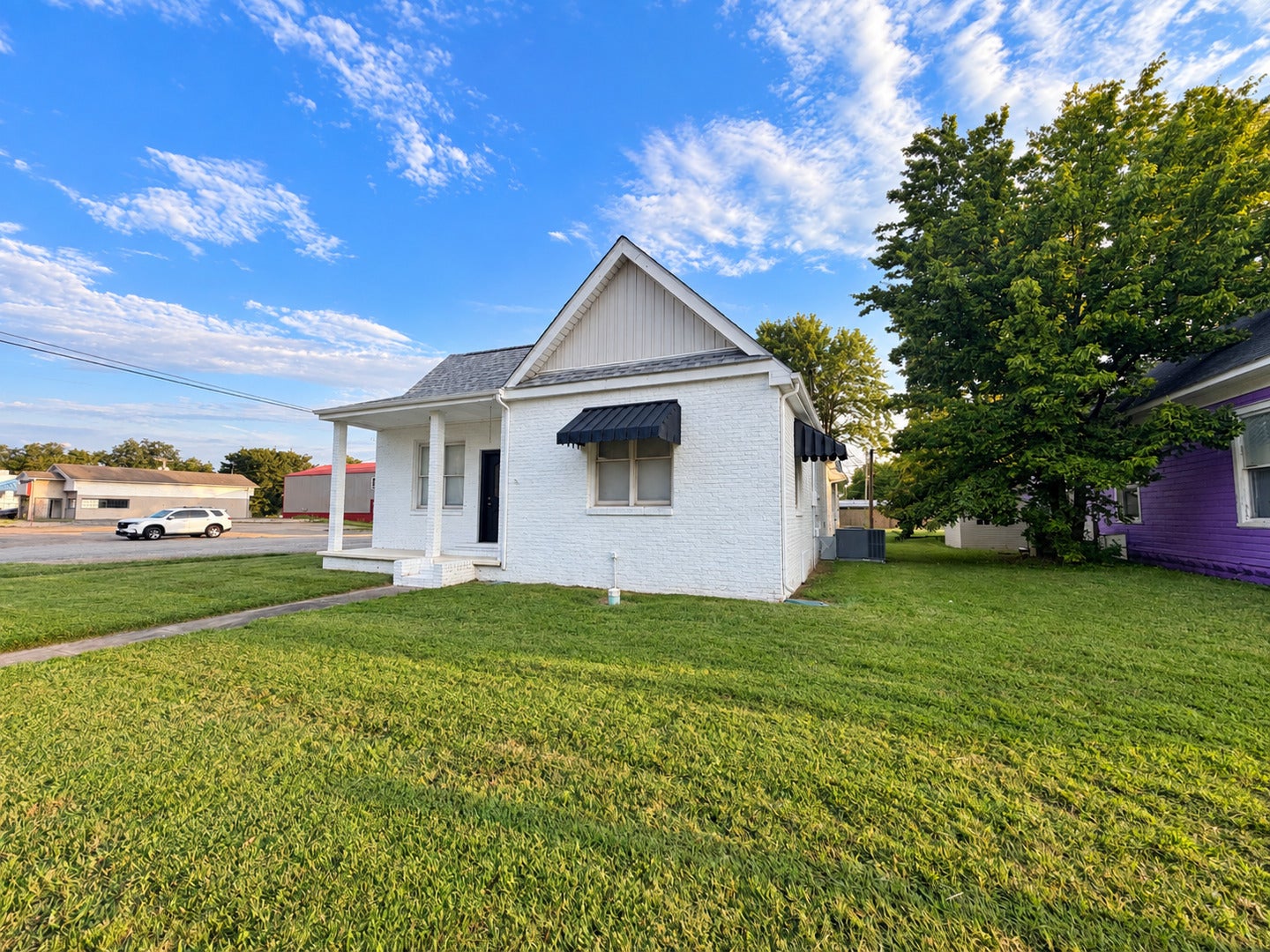 1101 E 5th Street