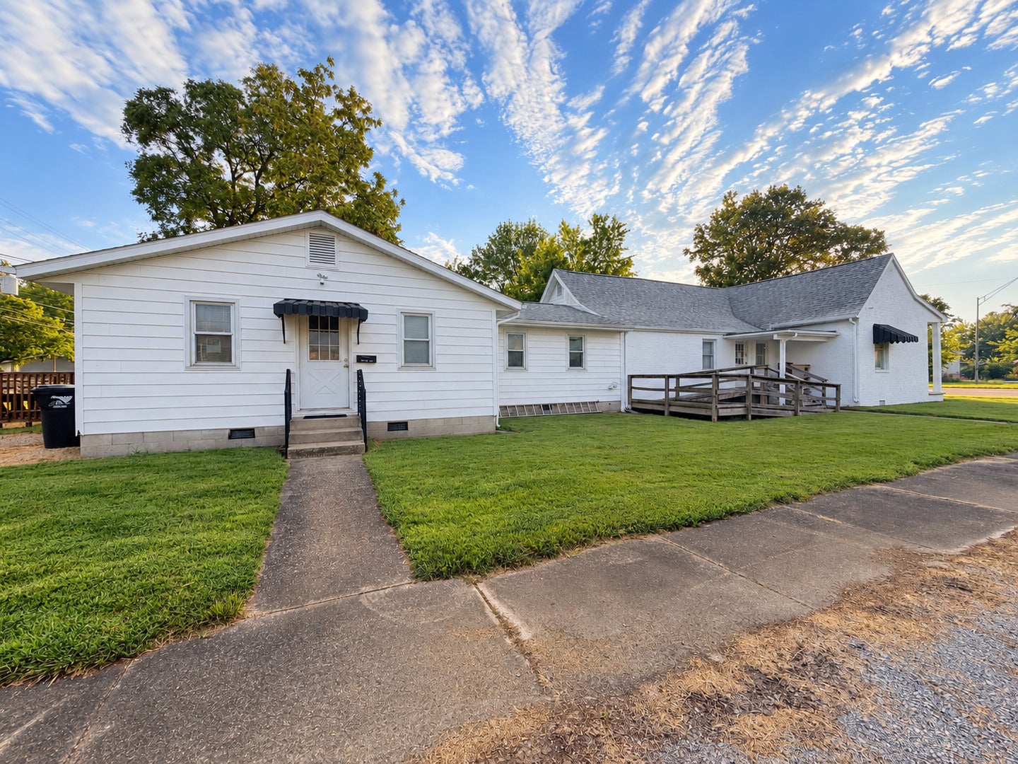 1101 E 5th Street