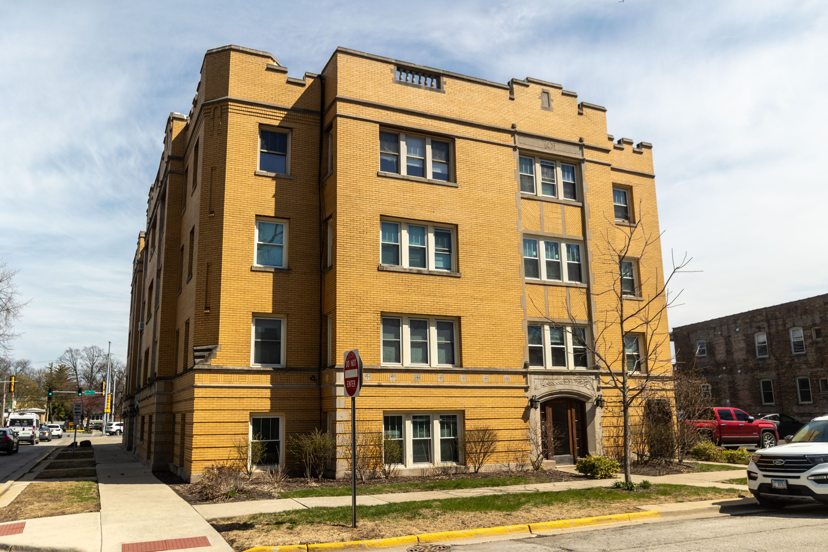 600 Elgin Avenue GB