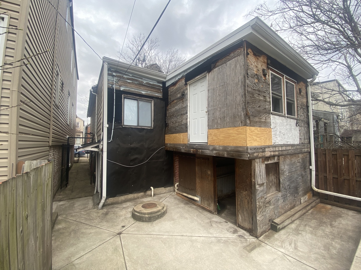 1717 N Mozart Street
