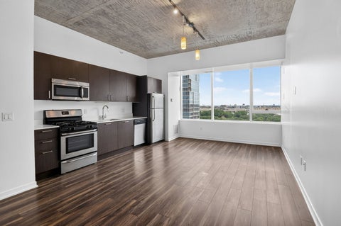 Tiny photo for 1345 S Wabash Avenue #902, Chicago, IL 60605 (MLS # 12757000)