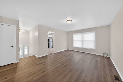 Tiny photo for 364 Kirkwood Circle, Bolingbrook, IL 60440 (MLS # 12556292)