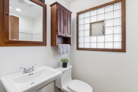 Tiny photo for 200 W Jeffery Avenue, Wheeling, IL 60090 (MLS # 12580095)