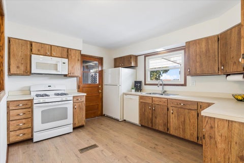 Tiny photo for 200 W Jeffery Avenue, Wheeling, IL 60090 (MLS # 12580095)
