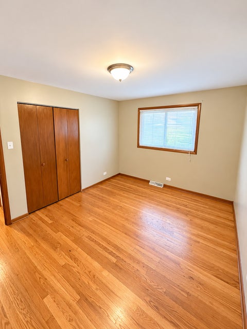 Tiny photo for 1339 Prince Drive, South Holland, IL 60473 (MLS # 12784802)