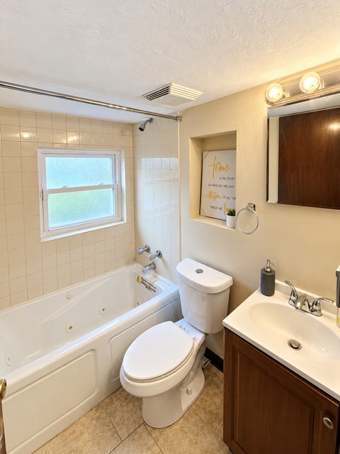 Tiny photo for 1339 Prince Drive, South Holland, IL 60473 (MLS # 12784802)