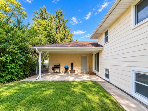 Tiny photo for 1339 Prince Drive, South Holland, IL 60473 (MLS # 12784802)