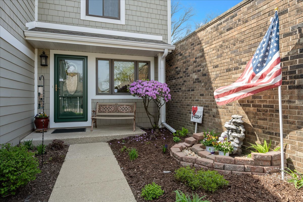 2122 Fox Run